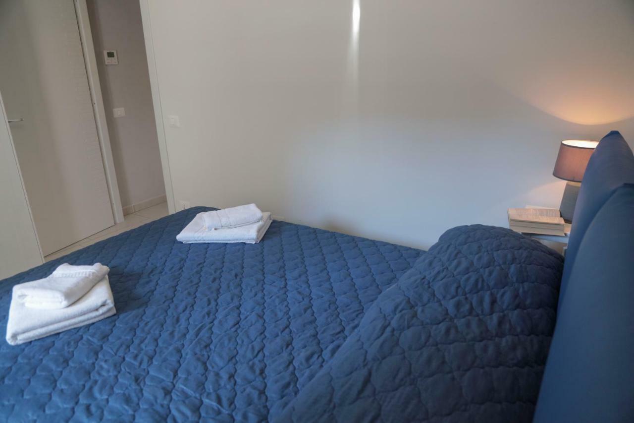Casa Rinuccia Apartment เชฟาลู ภายนอก รูปภาพ