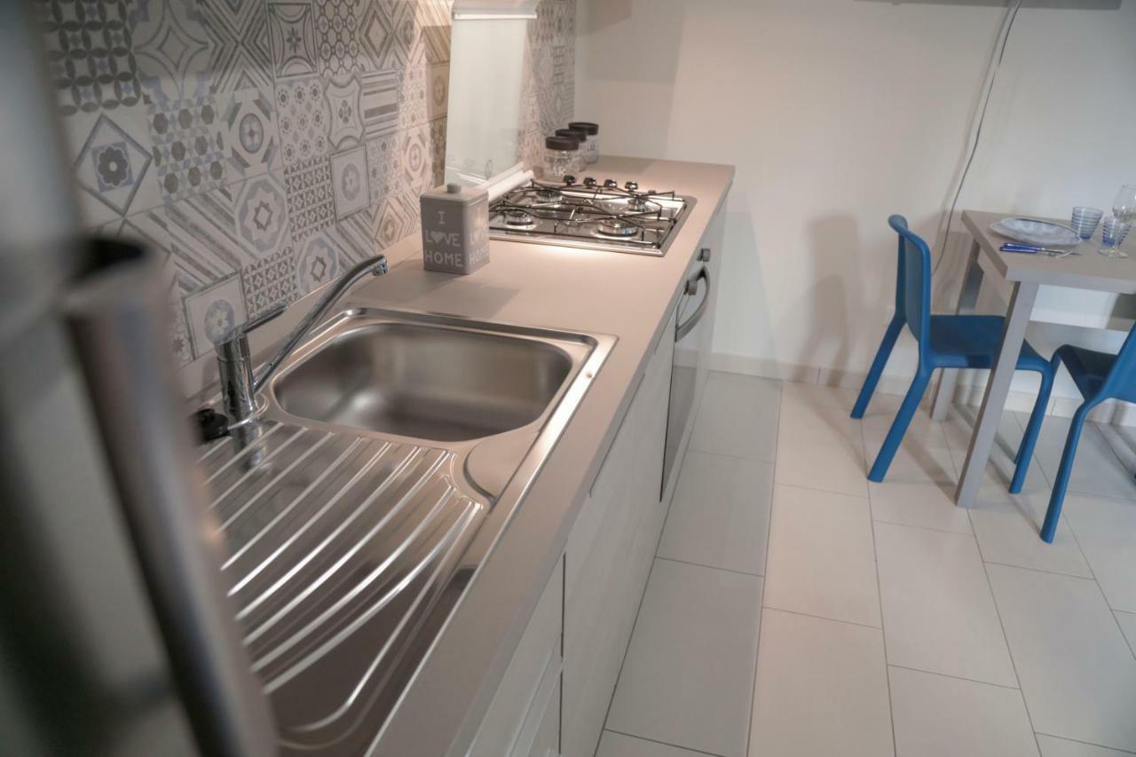 Casa Rinuccia Apartment เชฟาลู ภายนอก รูปภาพ